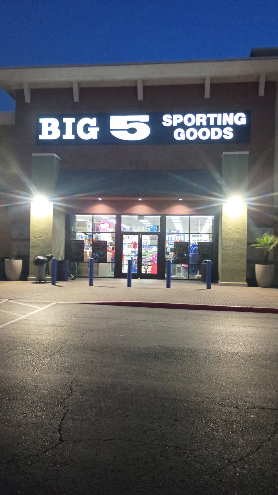 Storefront Service - Exterior support & repairs